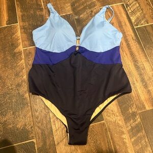 Swimsuits For All New without tags One-Piece One Piece Swimsuit size 22 blue
